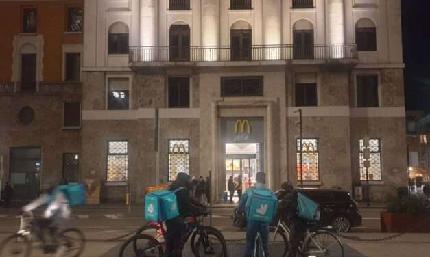 Apre McDonald’s chiude l’Italia